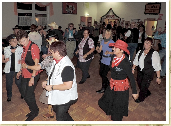20150926 Linden (190)Marina,Brigitte,Eri,Andrea,Gabi,Peter,Uschi